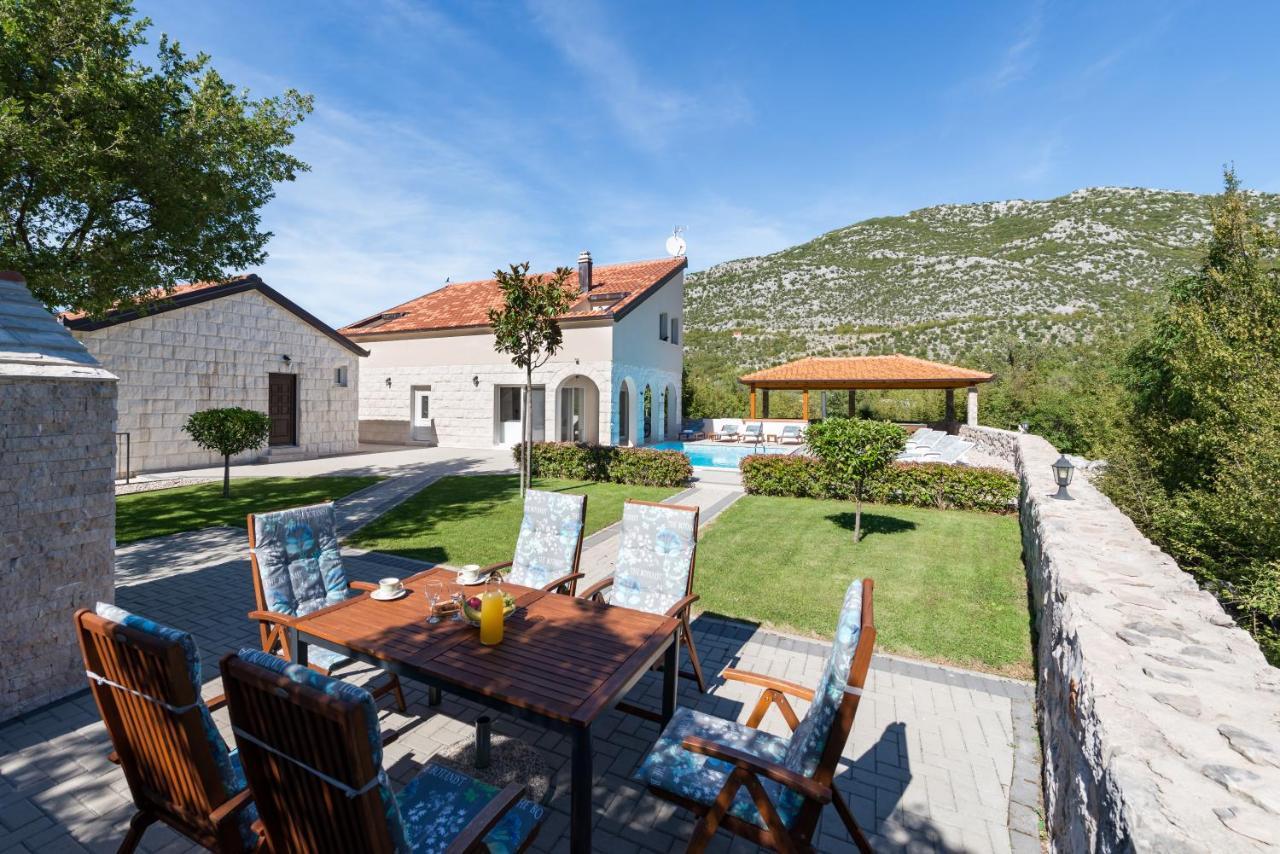 Villa Salvia Zagvozd Exterior photo