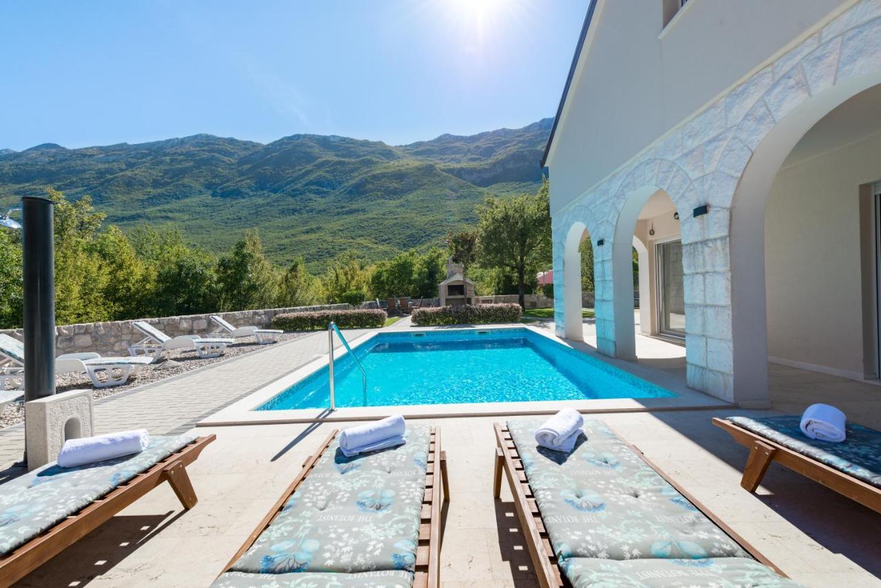 Villa Salvia Zagvozd Exterior photo